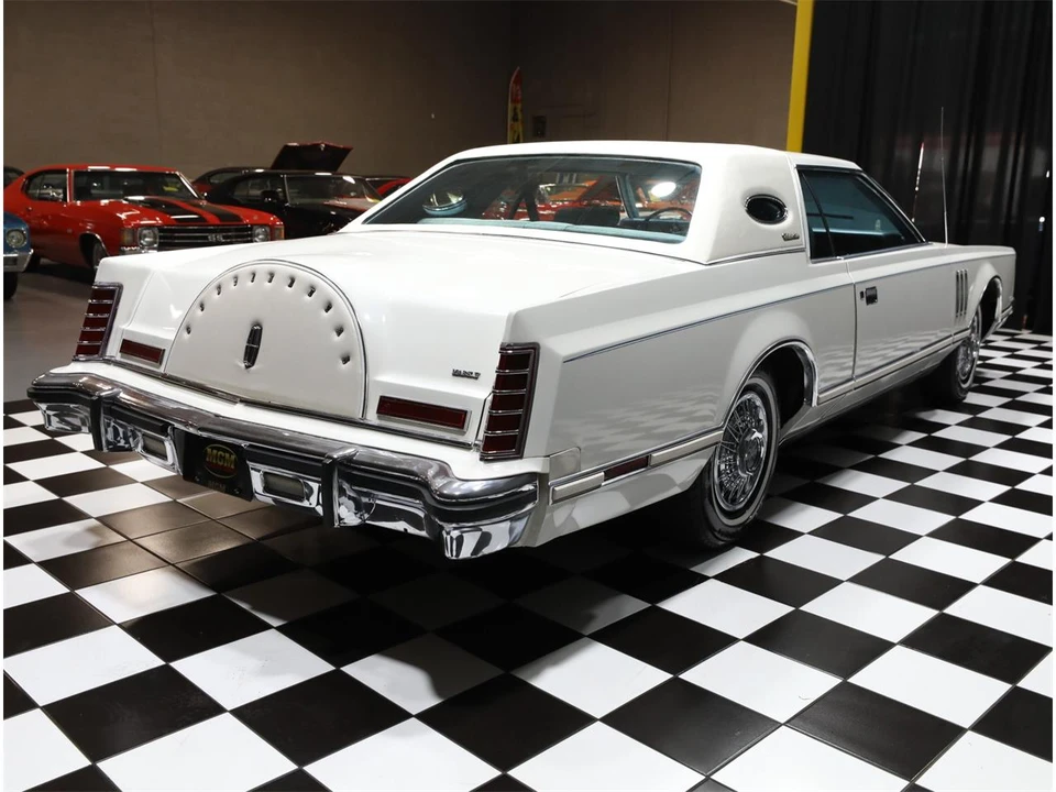 1979 Lincoln Continental 5th Gen - Image 21 of 31