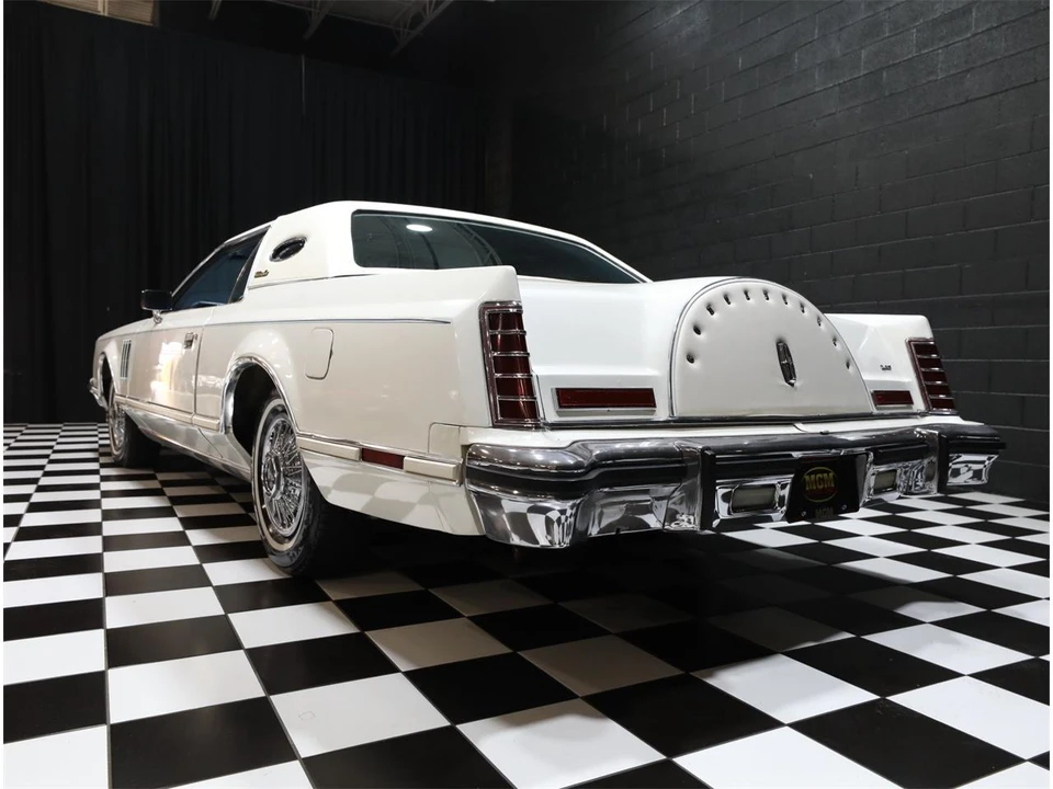 1979 Lincoln Continental 5th Gen - Image 26 of 31