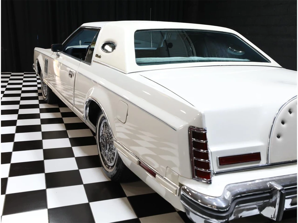 1979 Lincoln Continental 5th Gen - Image 29 of 31