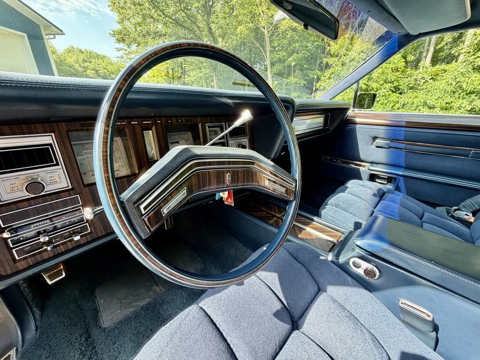 1979 Lincoln Continental 5th Gen - Image 3 of 31