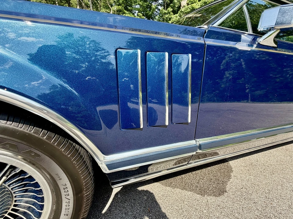 1979 Lincoln Continental 5th Gen - Image 19 of 31