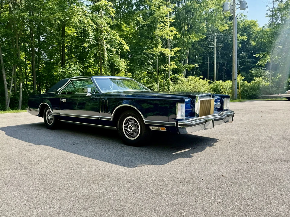 1979 Lincoln Continental 5th Gen - Image 11 of 31
