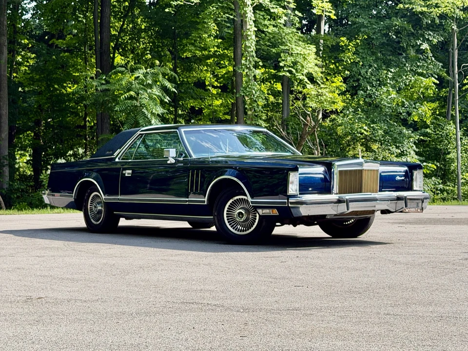 1979 Lincoln Continental 5th Gen - Image 2 of 31