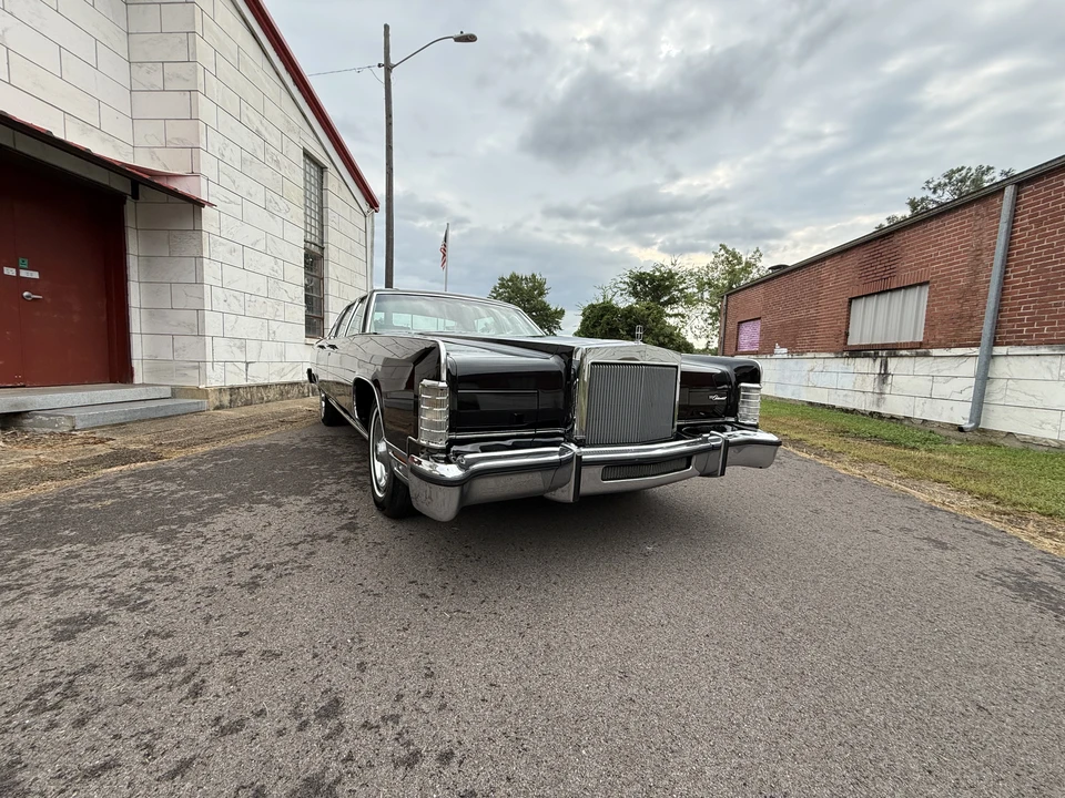 1979 Lincoln Continental 5th Gen - Image 13 of 31