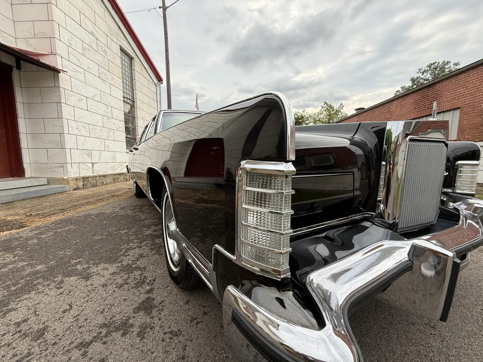 1979 Lincoln Continental 5th Gen - Image 19 of 31