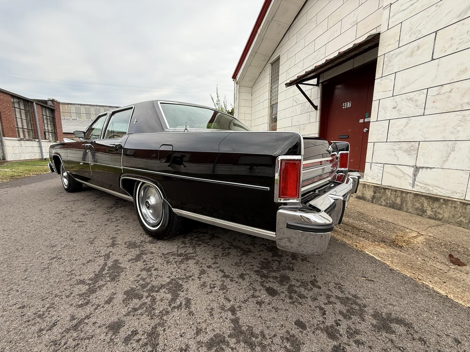 1979 Lincoln Continental 5th Gen - Image 12 of 31