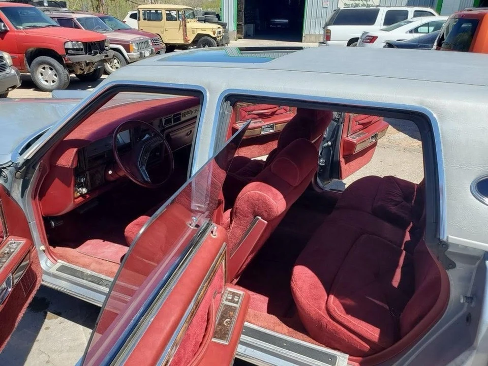 1979 Lincoln Continental 5th Gen - Image 9 of 10
