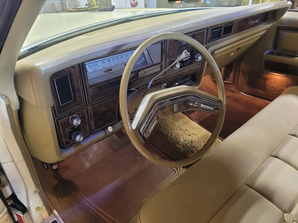 1979 Lincoln Continental 5th Gen - Image 5 of 10