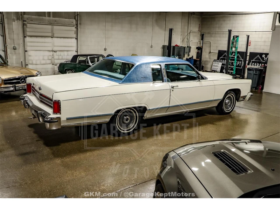 1979 Lincoln Continental 5th Gen - Image 9 of 31