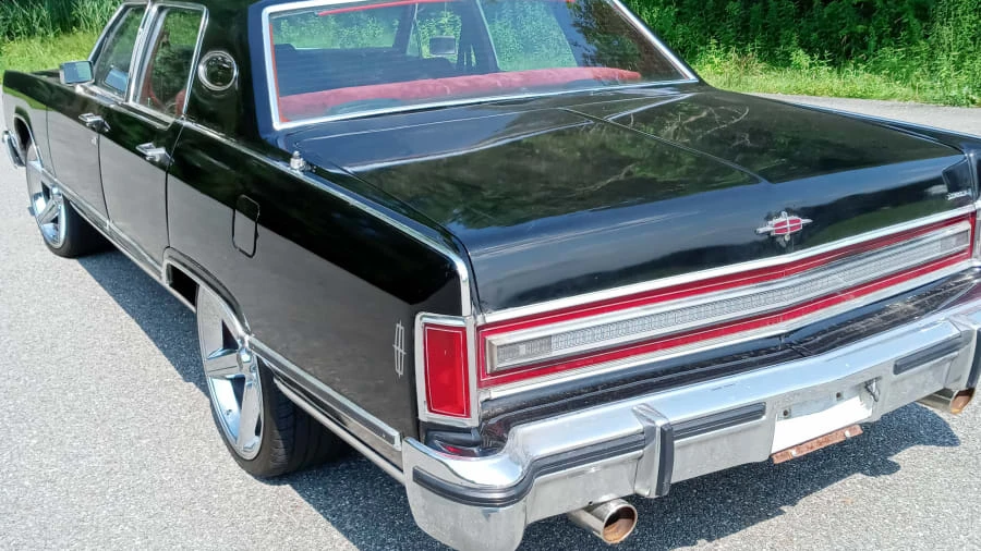 1979 Lincoln Continental 5th Gen - Image 2 of 26