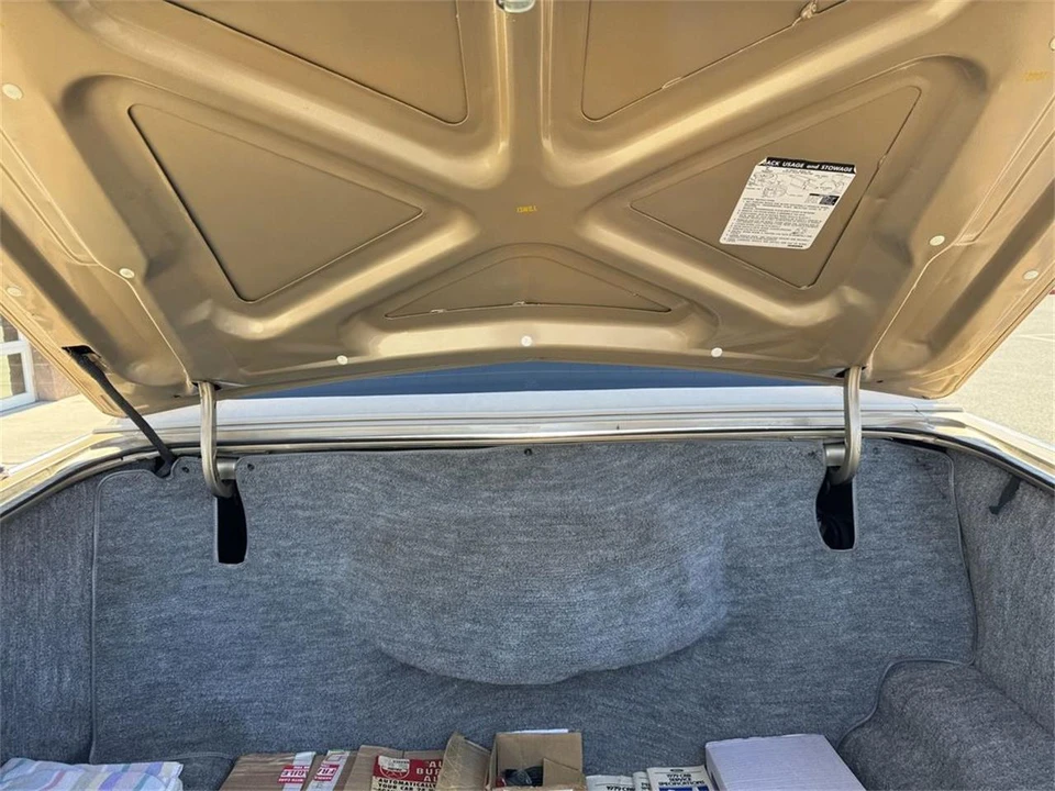 1979 Lincoln Continental 5th Gen - Image 21 of 31