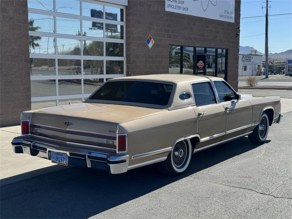 1979 Lincoln Continental 5th Gen - Image 5 of 31