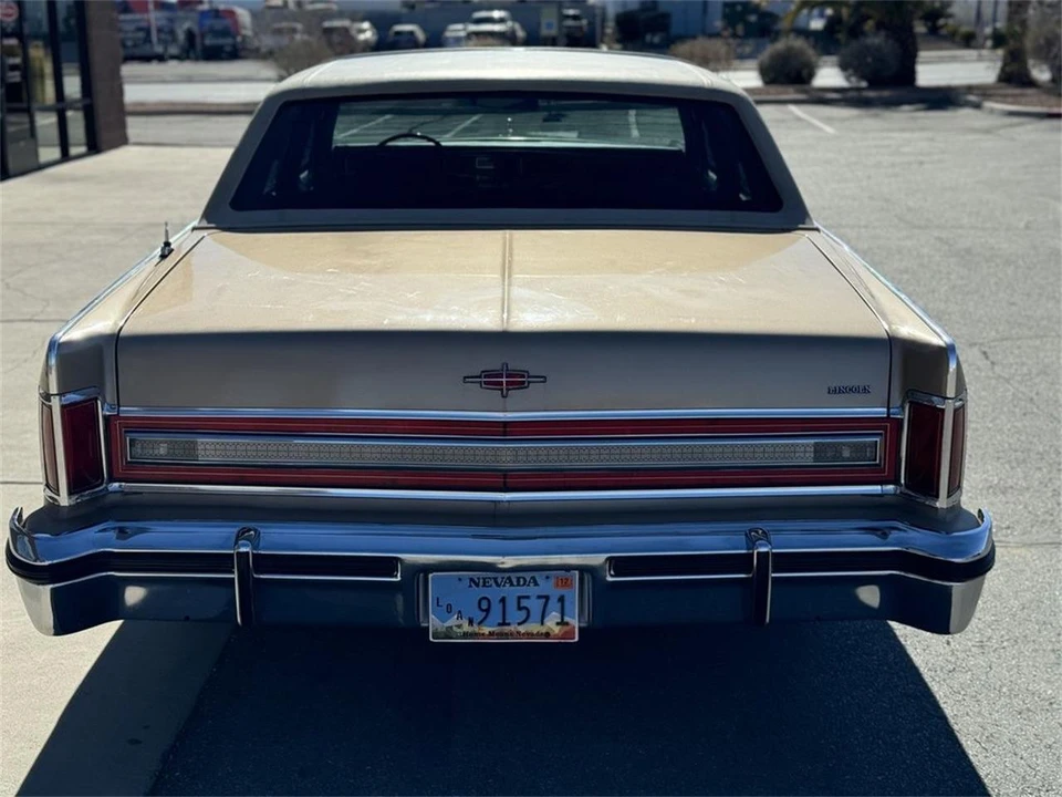1979 Lincoln Continental 5th Gen - Image 6 of 31
