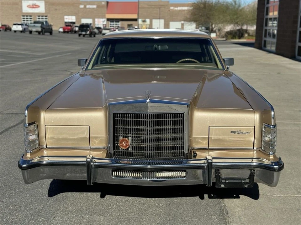 1979 Lincoln Continental 5th Gen - Image 12 of 31