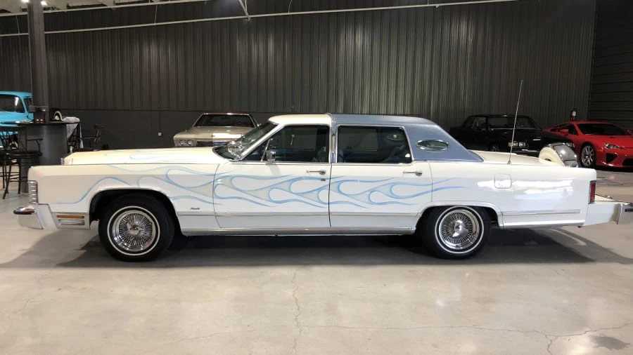1979 Lincoln Continental 5th Gen - Image 2 of 17