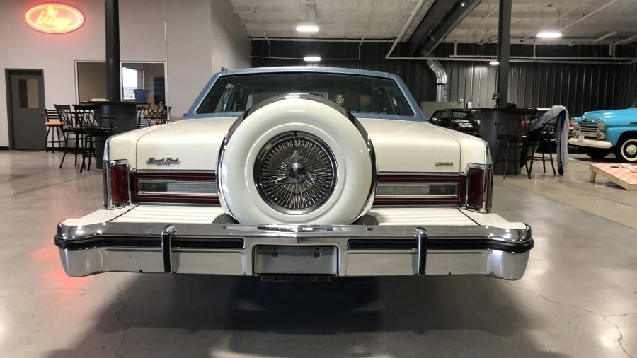1979 Lincoln Continental 5th Gen - Image 14 of 17