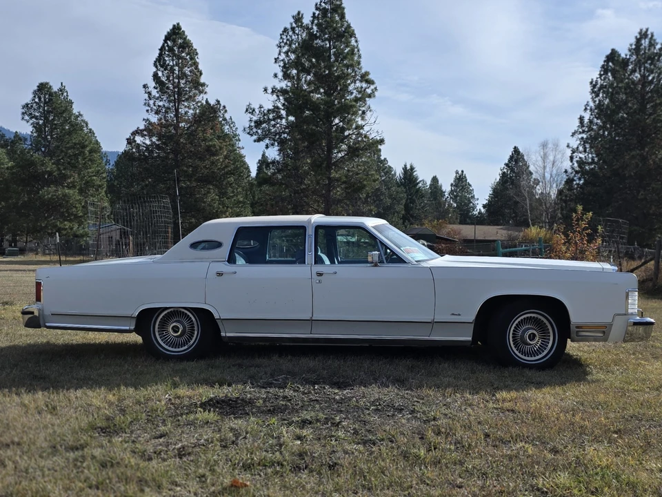1979 Lincoln Continental 5th Gen - Image 7 of 21