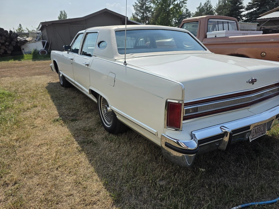1979 Lincoln Continental 5th Gen - Image 14 of 21