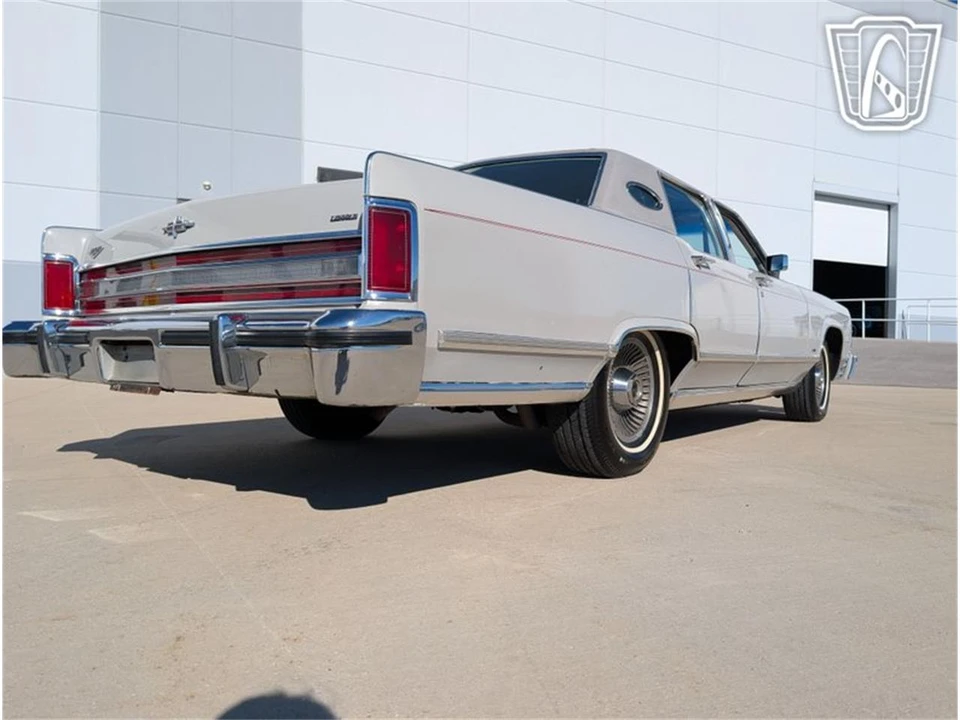 1979 Lincoln Continental 5th Gen - Image 16 of 31