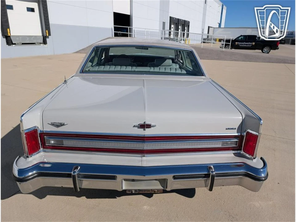 1979 Lincoln Continental 5th Gen - Image 11 of 31