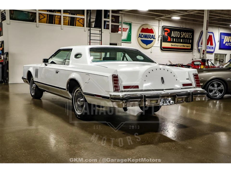 1979 Lincoln Continental 5th Gen - Image 7 of 31