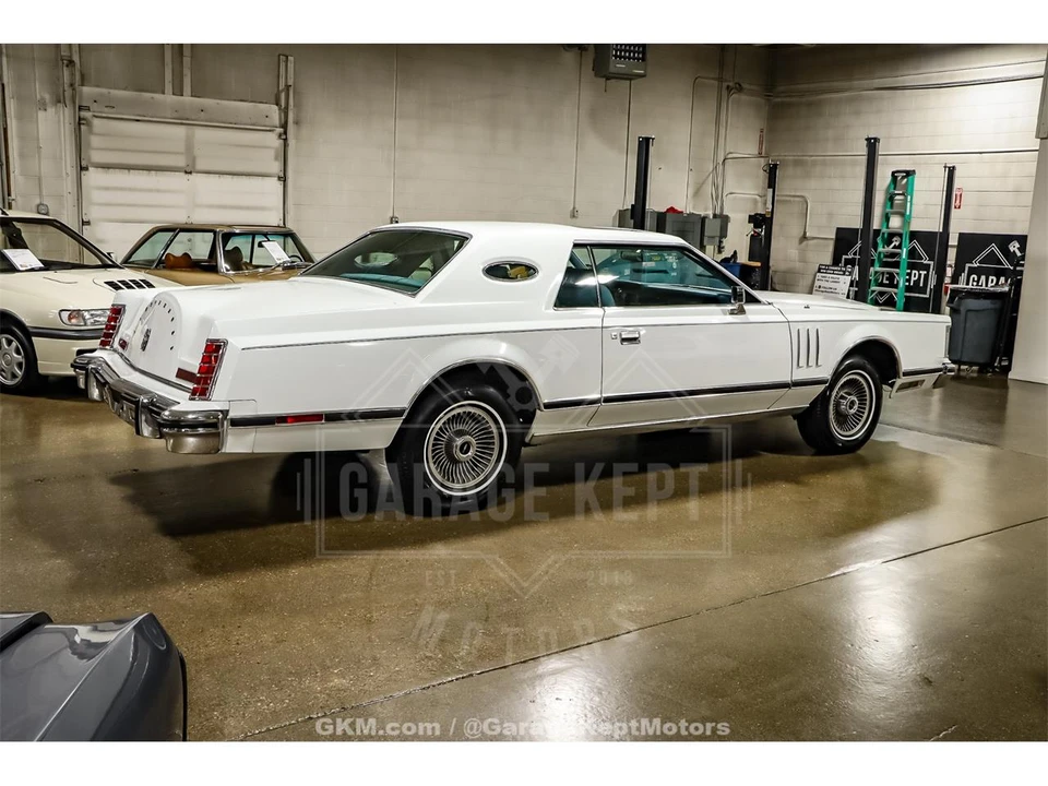 1979 Lincoln Continental 5th Gen - Image 9 of 31
