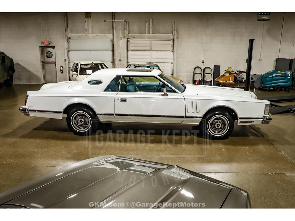 1979 Lincoln Continental 5th Gen - Image 10 of 31