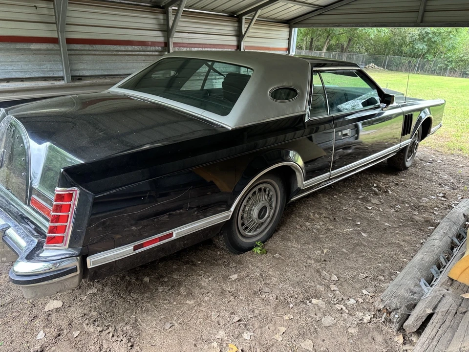 1979 Lincoln Continental 5th Gen - Image 2 of 10