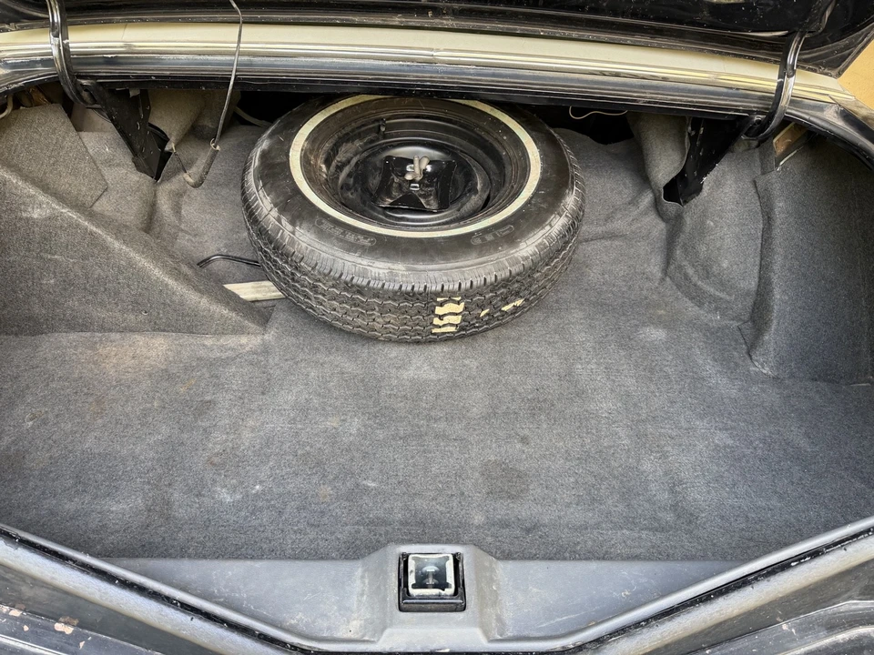 1979 Lincoln Continental 5th Gen - Image 7 of 10