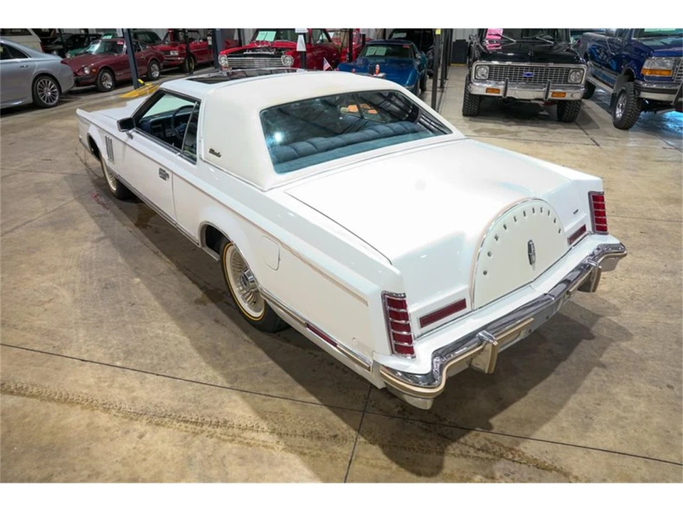 1979 Lincoln Continental 5th Gen - Image 16 of 31