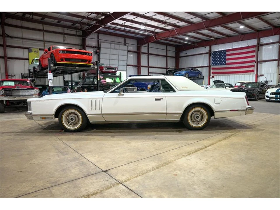 1979 Lincoln Continental 5th Gen - Image 4 of 31
