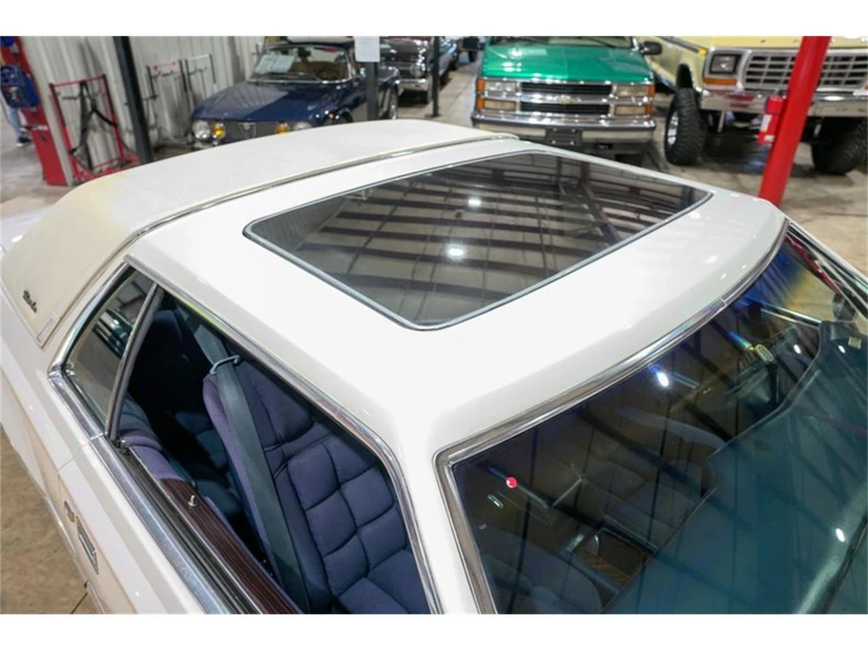 1979 Lincoln Continental 5th Gen - Image 19 of 31