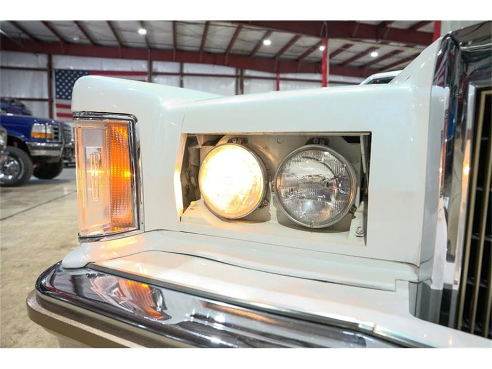 1979 Lincoln Continental 5th Gen - Image 30 of 31