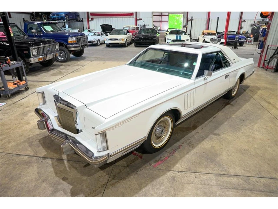 1979 Lincoln Continental 5th Gen - Image 15 of 31