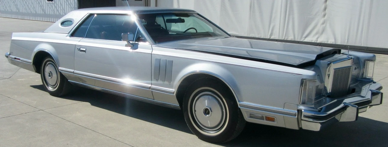 1979 Lincoln Continental 5th Gen - Image 7 of 21