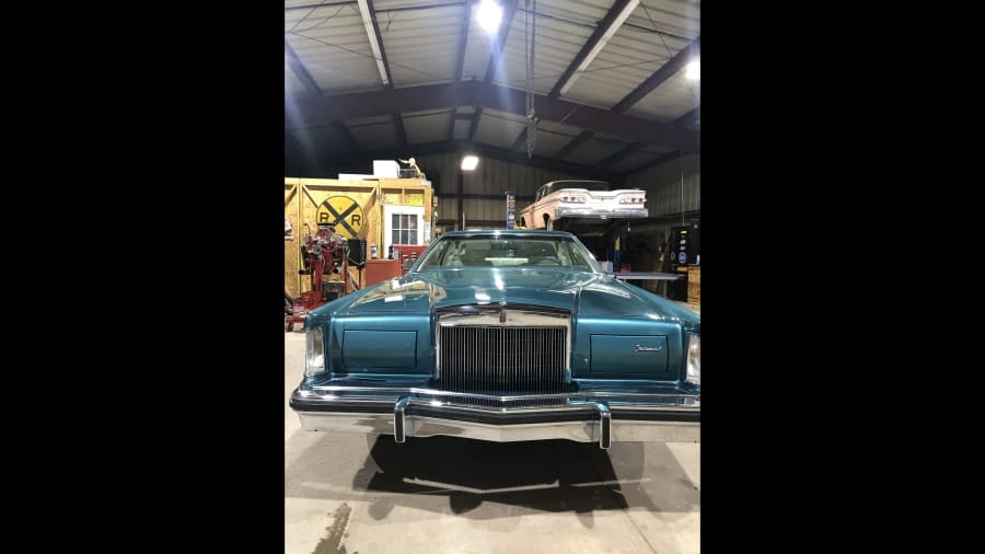 1979 Lincoln Continental 5th Gen - Image 8 of 11