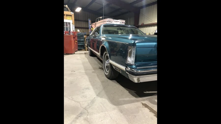 1979 Lincoln Continental 5th Gen - Image 9 of 11