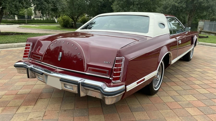 1979 Lincoln Continental 5th Gen - Image 11 of 13