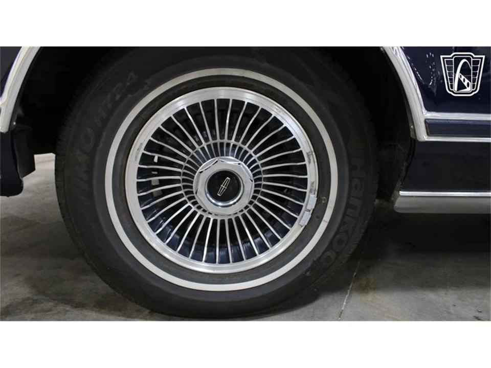 1979 Lincoln Continental 5th Gen - Image 8 of 31