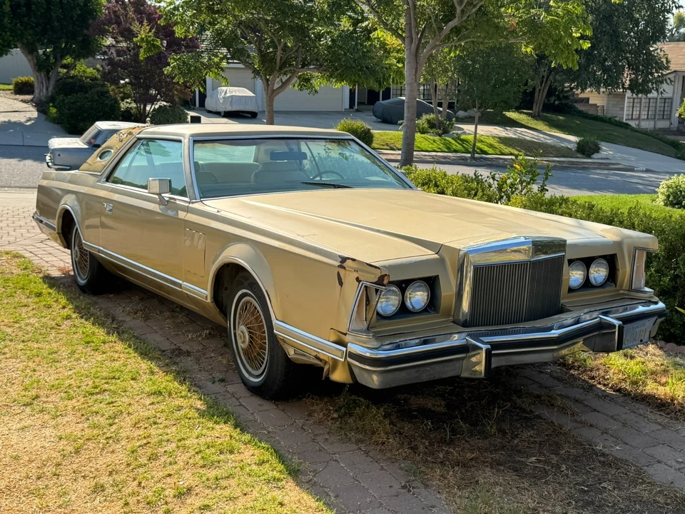 1979 Lincoln Continental 5th Gen - Image 3 of 31