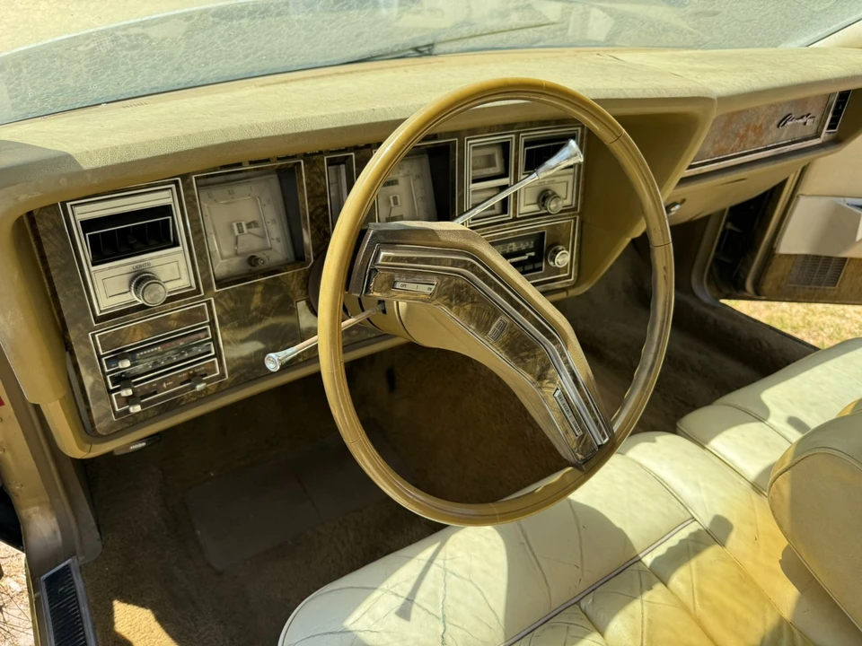1979 Lincoln Continental 5th Gen - Image 12 of 31