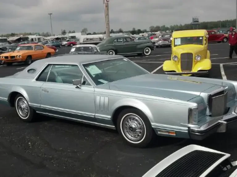 1979 Lincoln Continental 5th Gen - Image 2 of 2