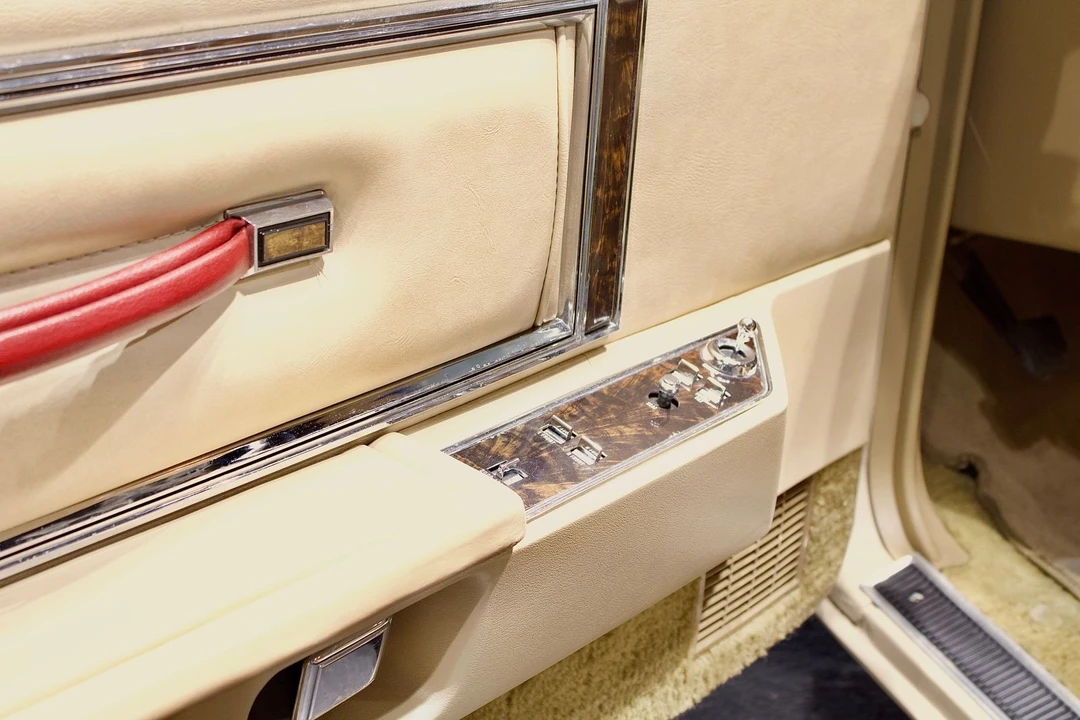 1979 Lincoln Continental 5th Gen - Image 14 of 21