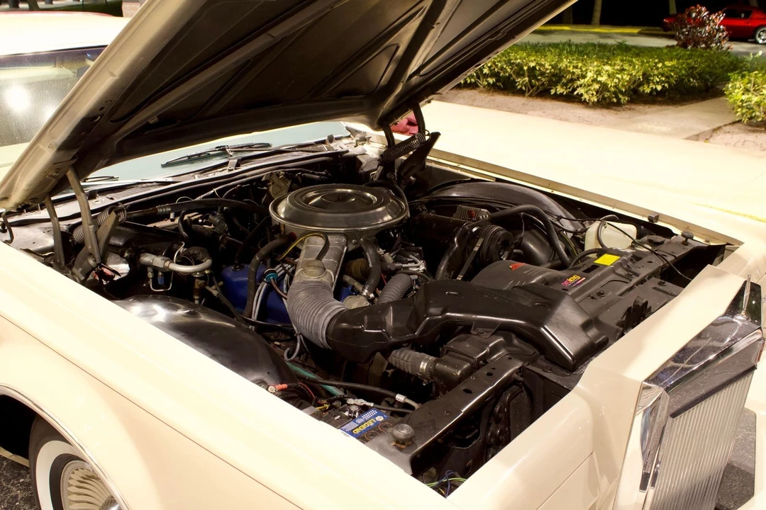 1979 Lincoln Continental 5th Gen - Image 18 of 21