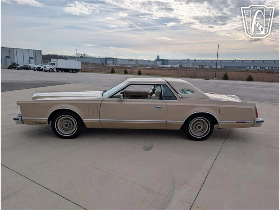 1979 Lincoln Continental 5th Gen - Image 5 of 31