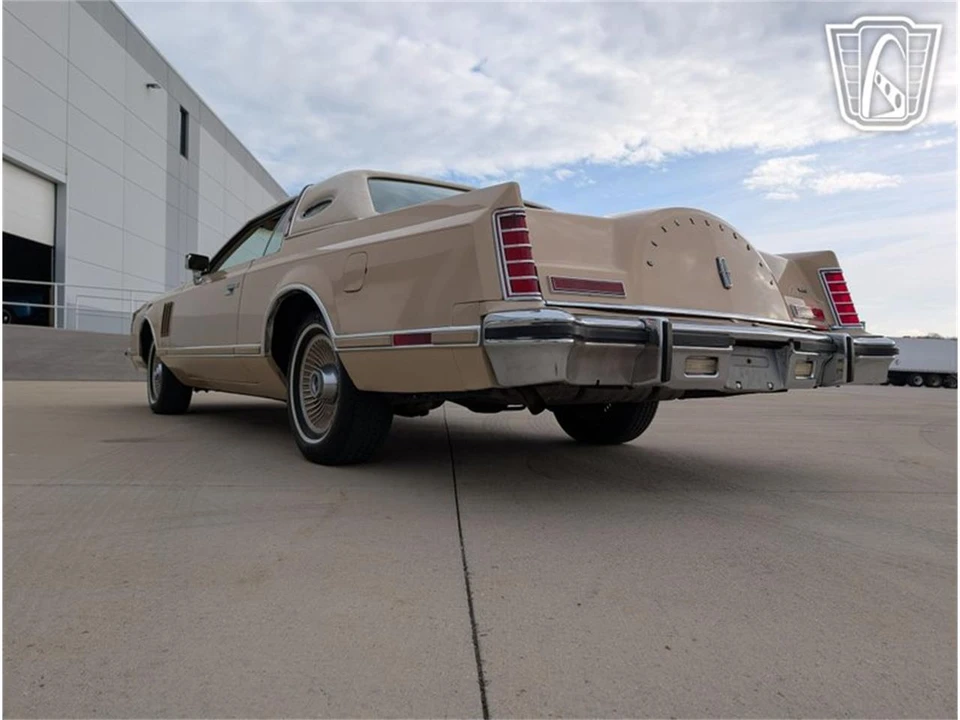 1979 Lincoln Continental 5th Gen - Image 10 of 31