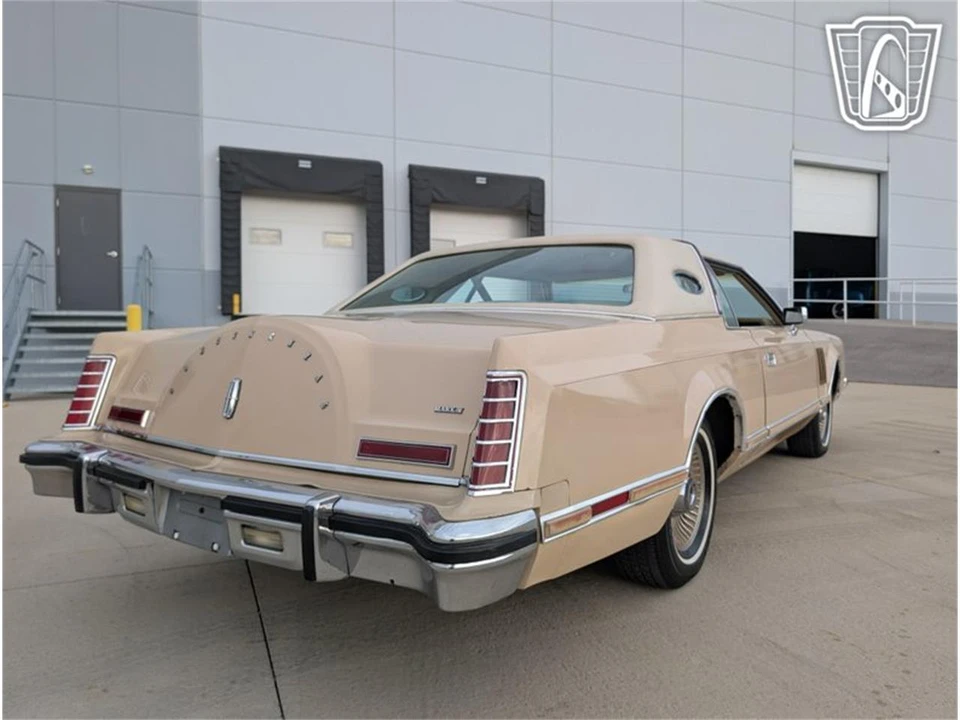 1979 Lincoln Continental 5th Gen - Image 15 of 31