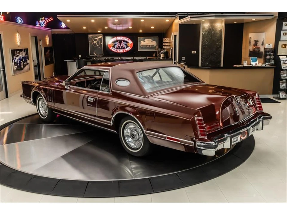 1979 Lincoln Continental 5th Gen - Image 17 of 31