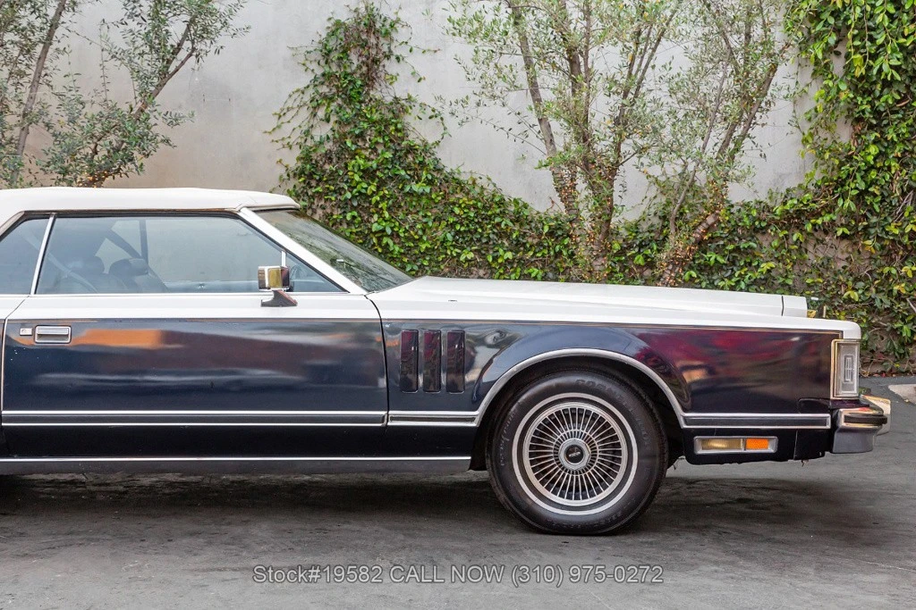 1979 Lincoln Continental Mark V - Image 10 of 12