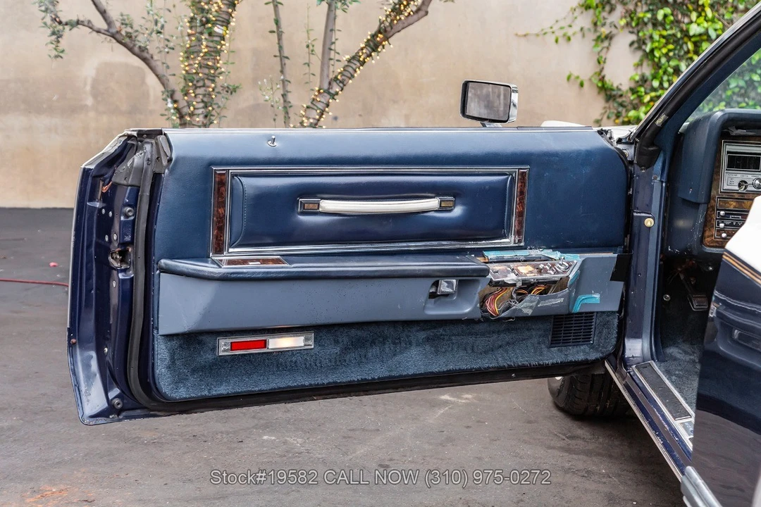 1979 Lincoln Continental 5th Gen - Image 15 of 31